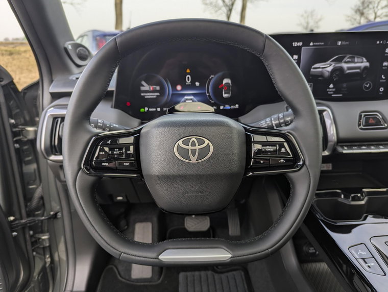 Vehicle Image 30