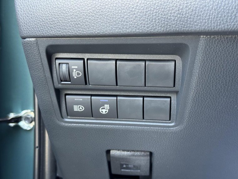 Vehicle Image 23
