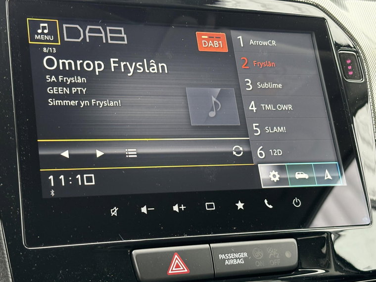 Vehicle Image 21