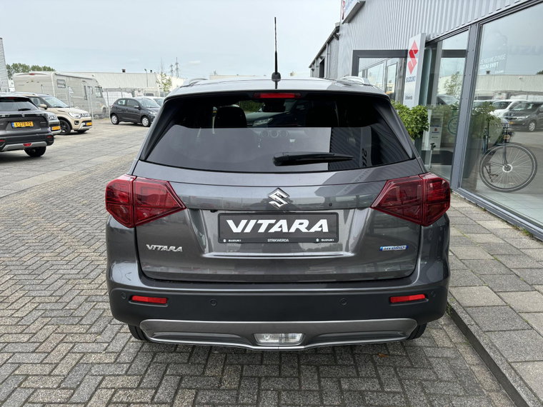 Vehicle Image 10