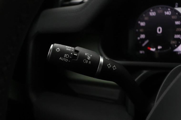 Vehicle Image 37