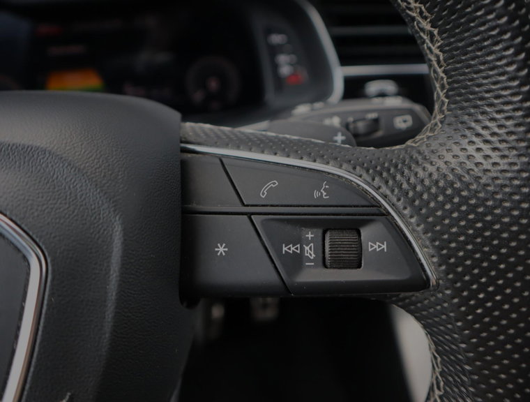 Vehicle Image 26