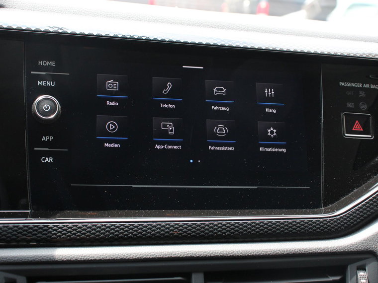 Vehicle Image 25