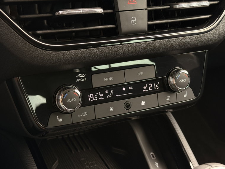 Vehicle Image 41