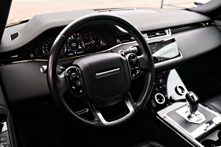 Vehicle Image 19