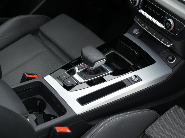 Vehicle Image 37