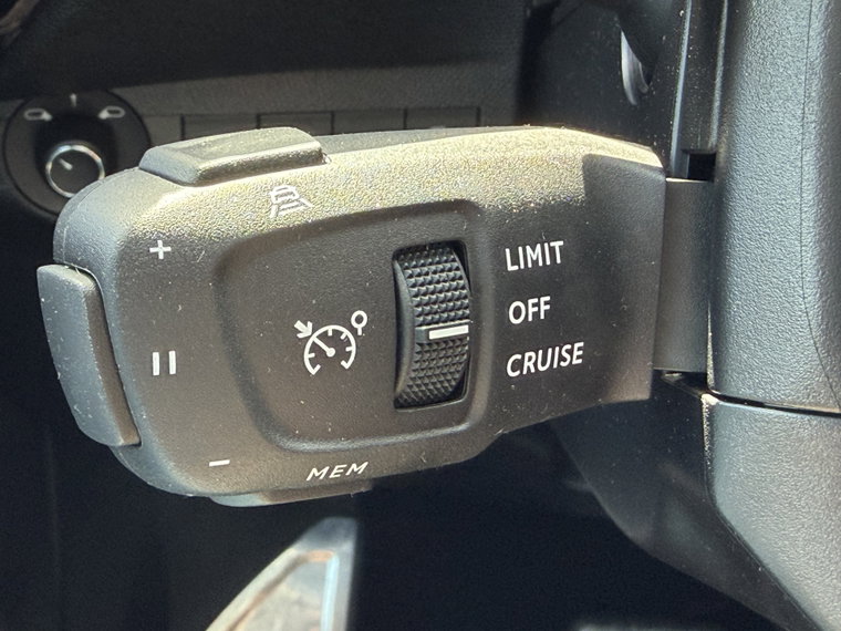 Vehicle Image 29