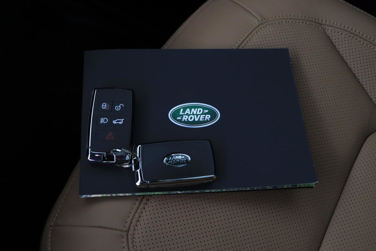 Vehicle Image 19