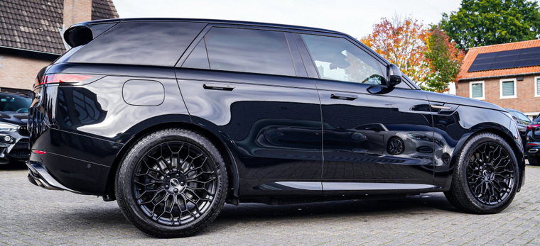 Vehicle Image 15
