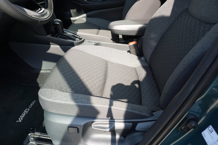 Vehicle Image 16