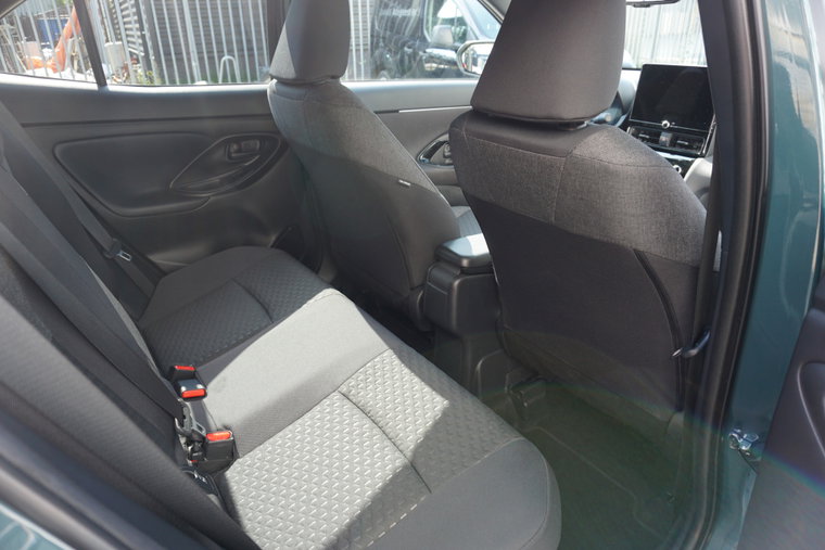 Vehicle Image 9