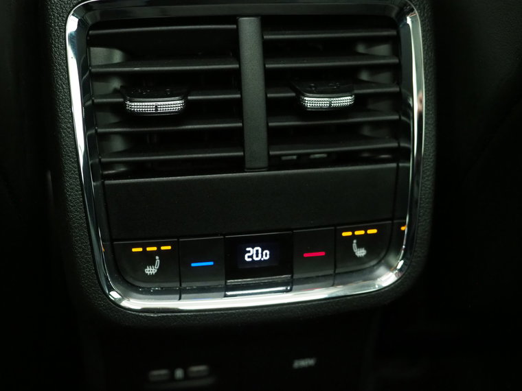 Vehicle Image 41