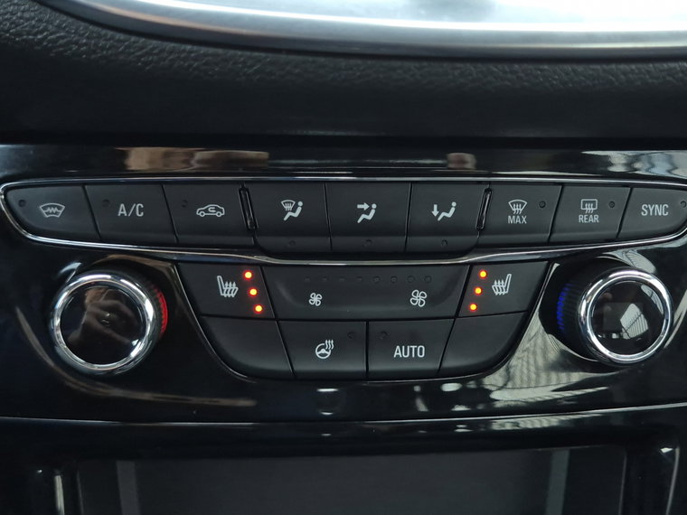 Vehicle Image 41