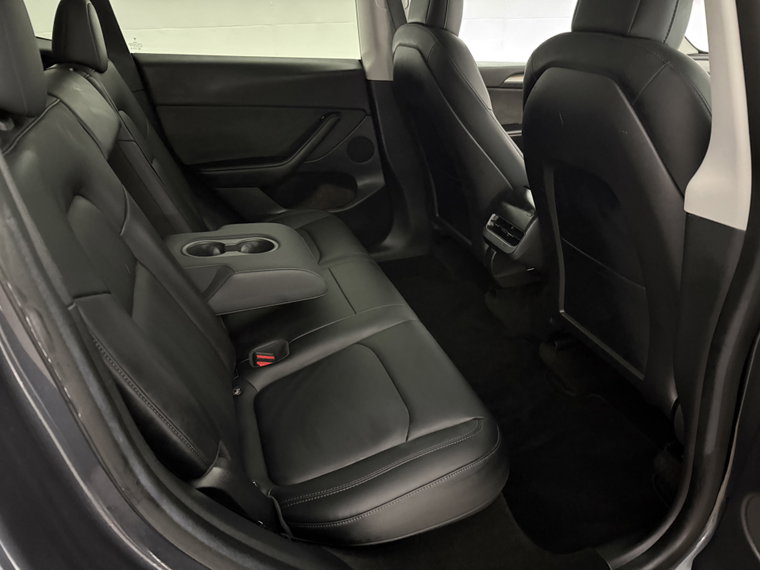 Vehicle Image 40