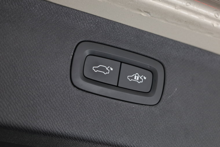 Vehicle Image 33