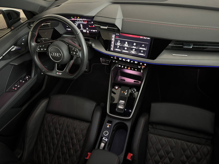 Vehicle Image 35