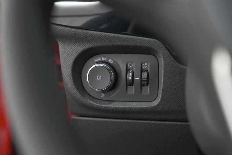 Vehicle Image 24