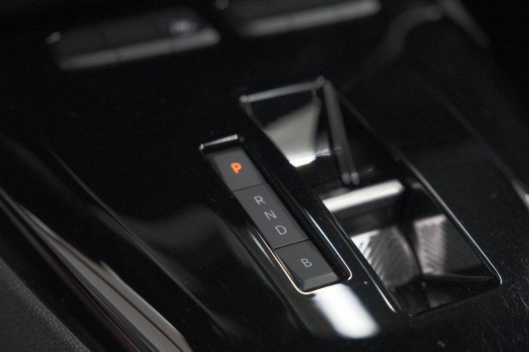 Vehicle Image 33