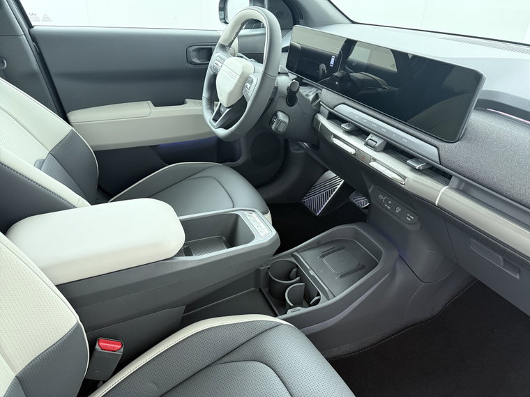 Vehicle Image 38