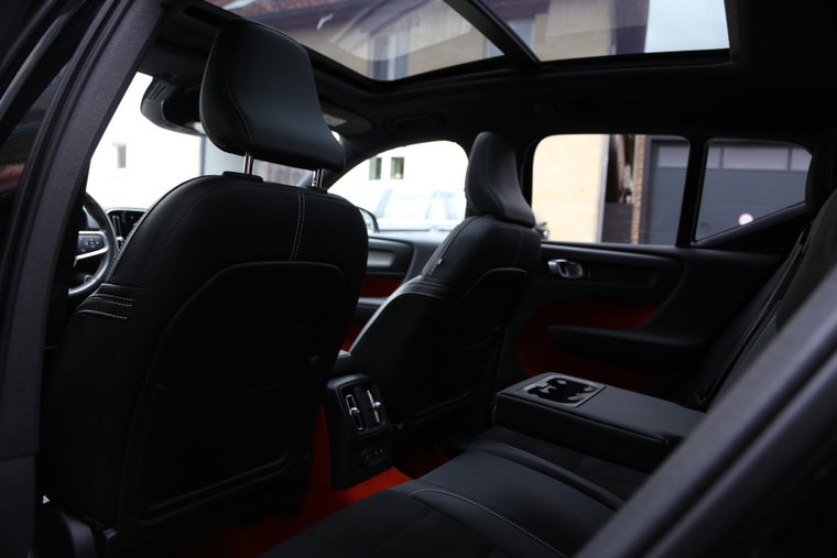 Vehicle Image 19