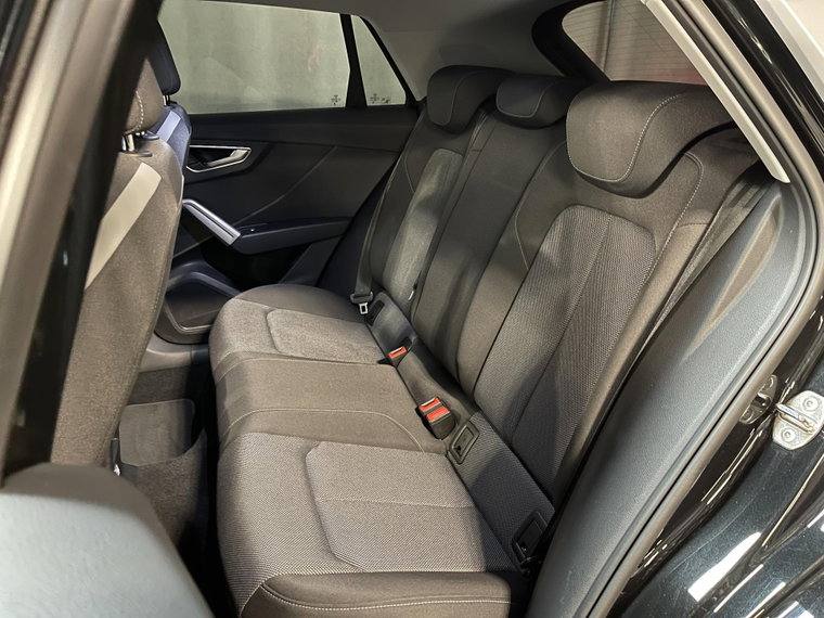 Vehicle Image 35
