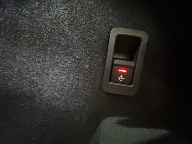 Vehicle Image 27
