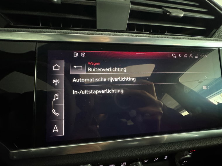 Vehicle Image 35