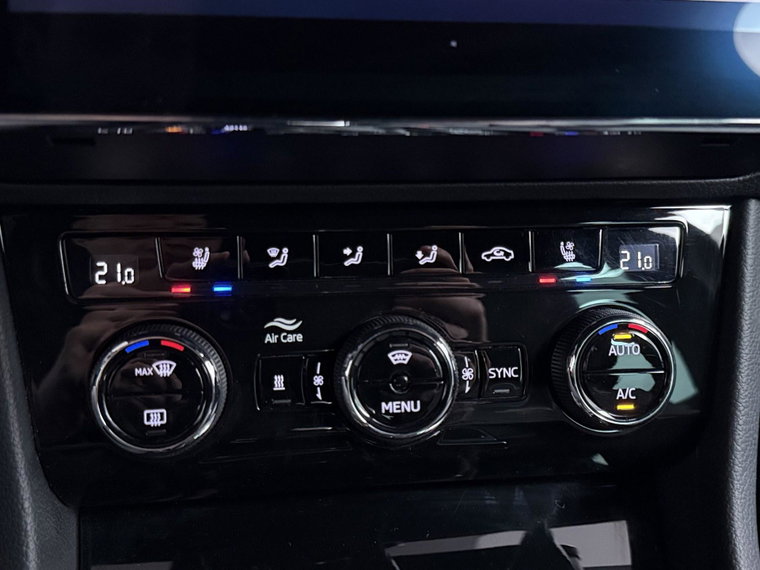Vehicle Image 43