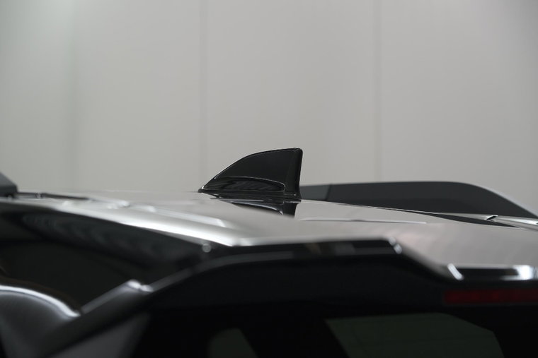 Vehicle Image 25