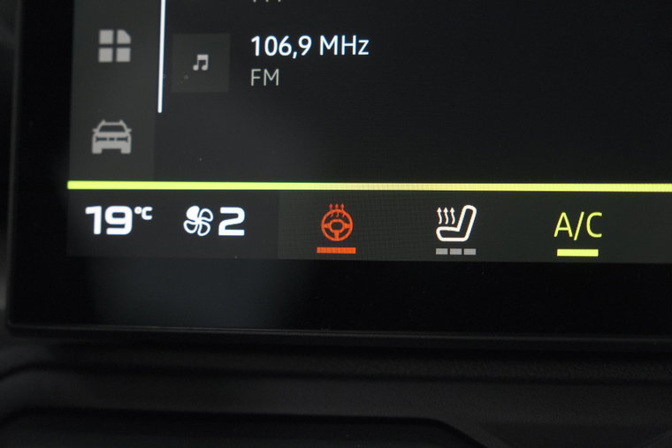 Vehicle Image 48