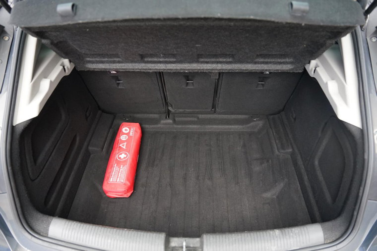 Vehicle Image 16