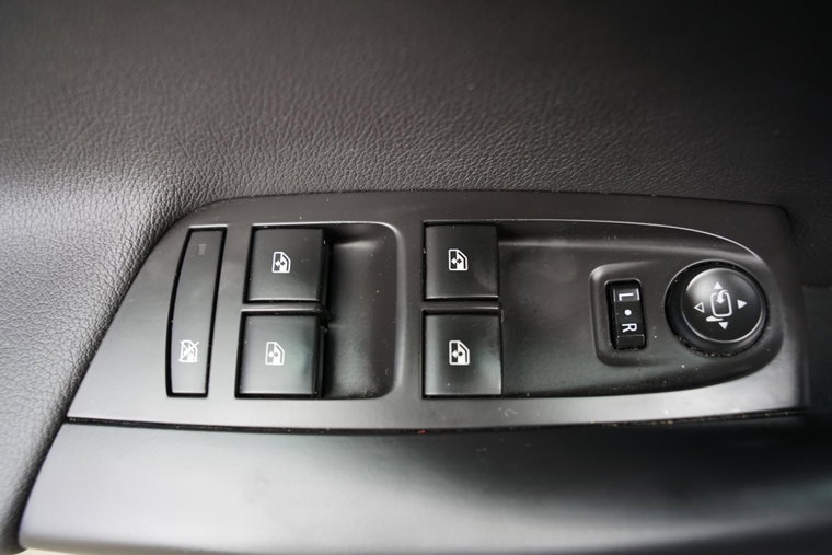 Vehicle Image 35