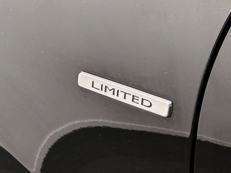 Vehicle Image 39