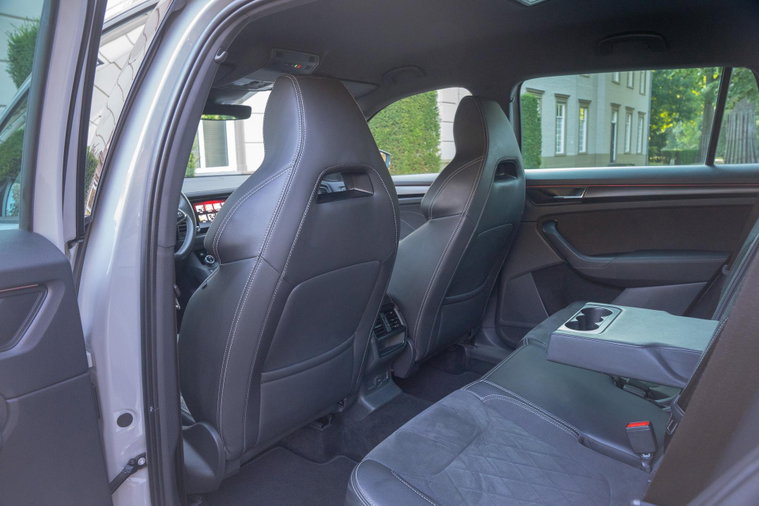 Vehicle Image 37