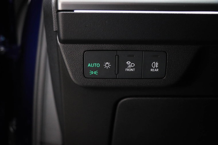 Vehicle Image 33
