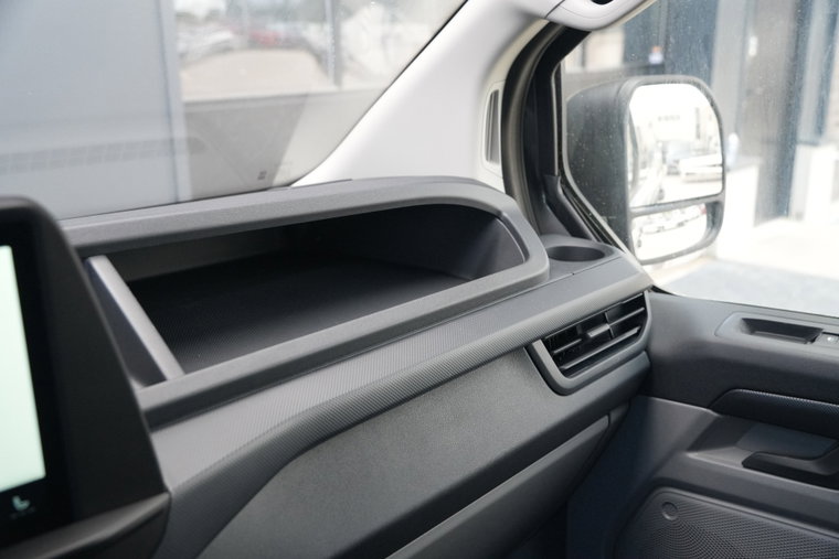 Vehicle Image 33