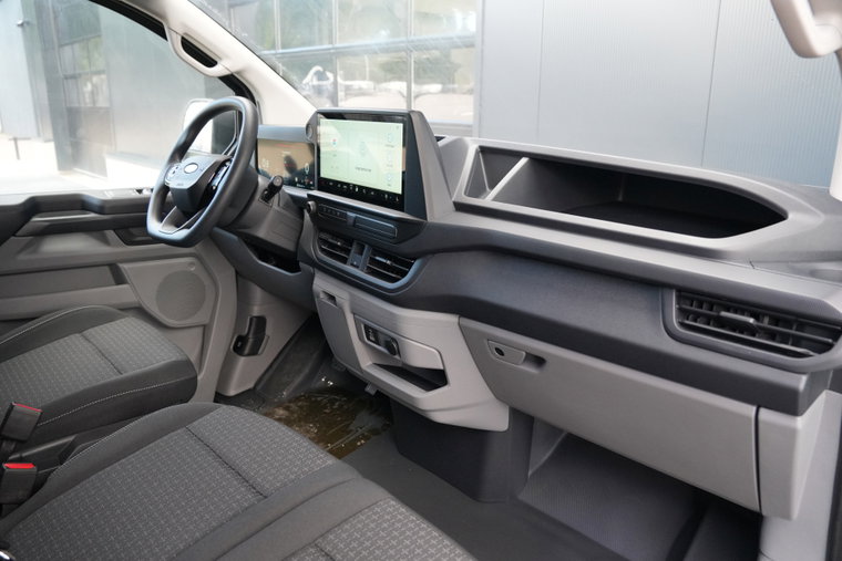 Vehicle Image 35