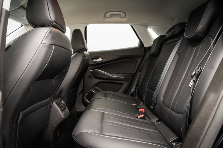 Vehicle Image 15