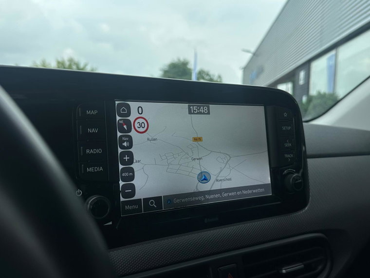 Vehicle Image 16