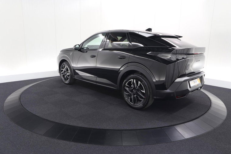 Vehicle Image 23