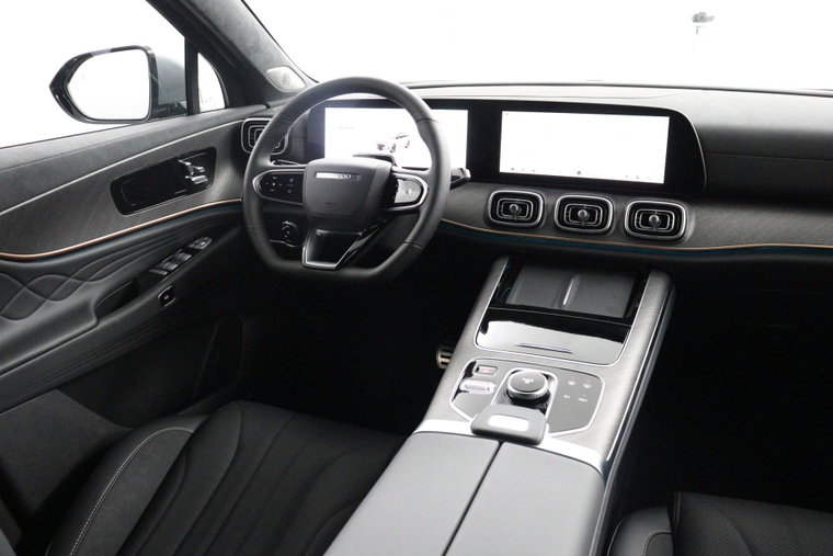 Vehicle Image 30