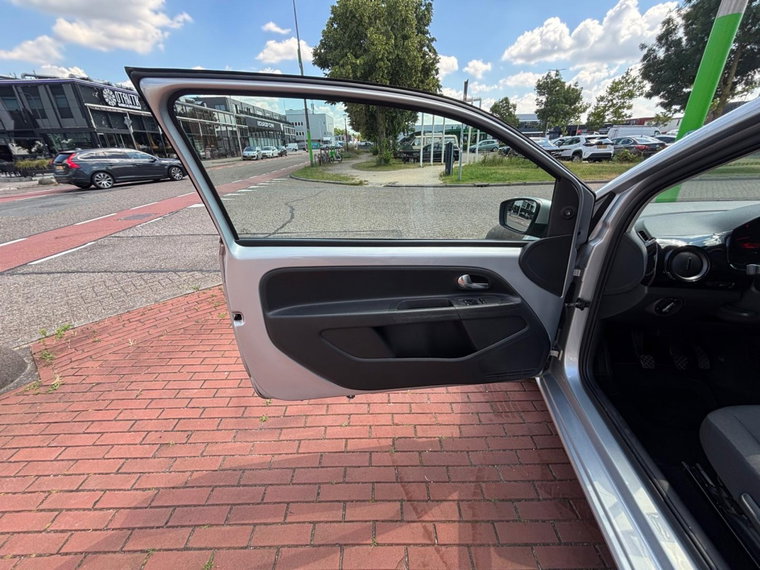 Vehicle Image 45