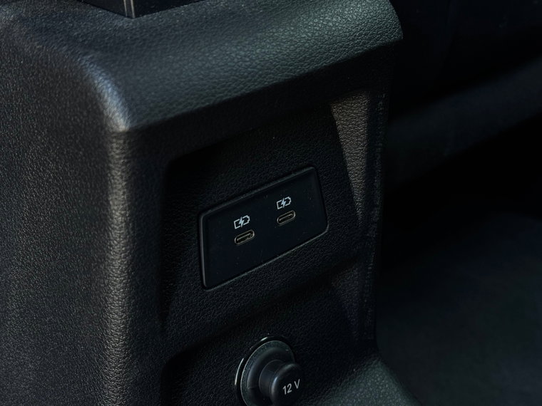 Vehicle Image 37