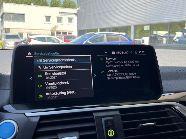 Vehicle Image 37