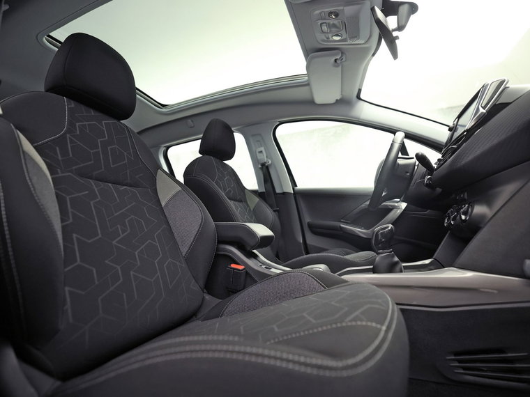 Vehicle Image 15