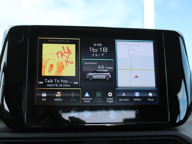 Vehicle Image 18