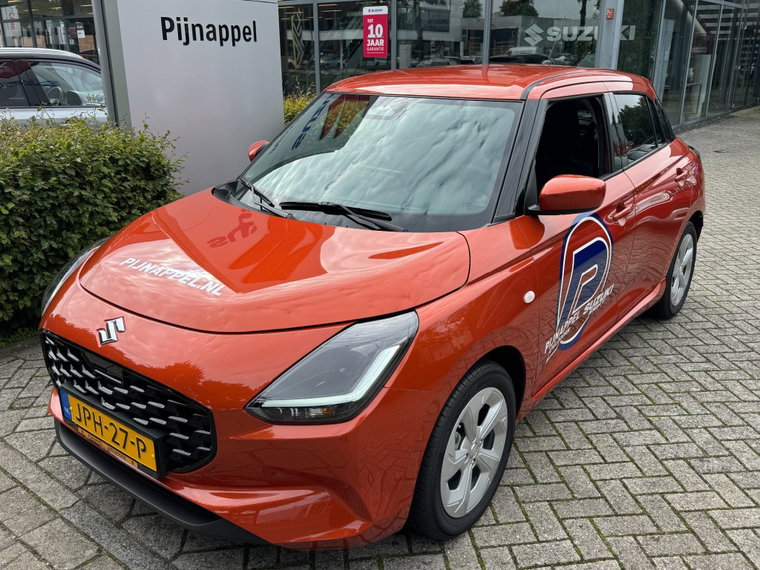Vehicle Image 6