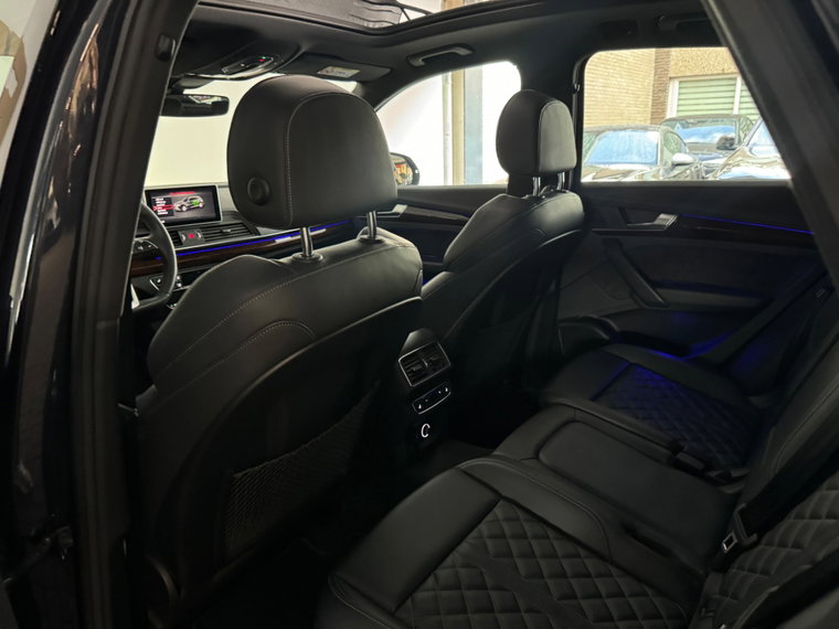 Vehicle Image 31