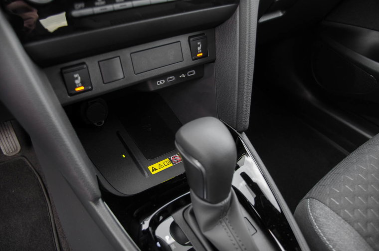 Vehicle Image 21