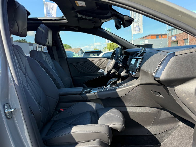 Vehicle Image 31